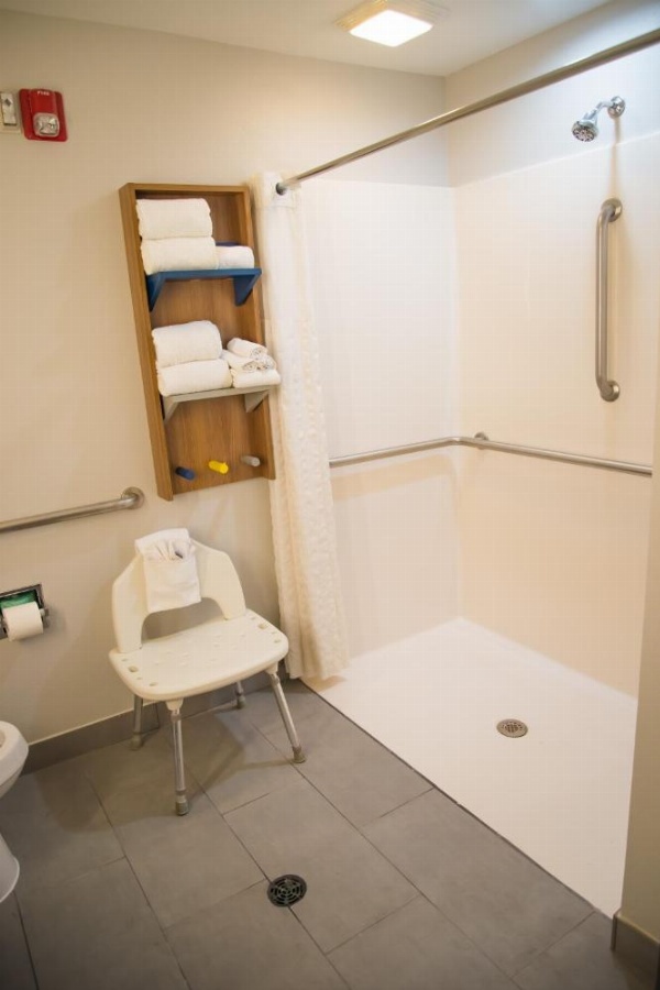 Microtel Inn & Suites by Wyndham Daphne image 34