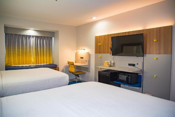 Microtel Inn & Suites by Wyndham Daphne image 40